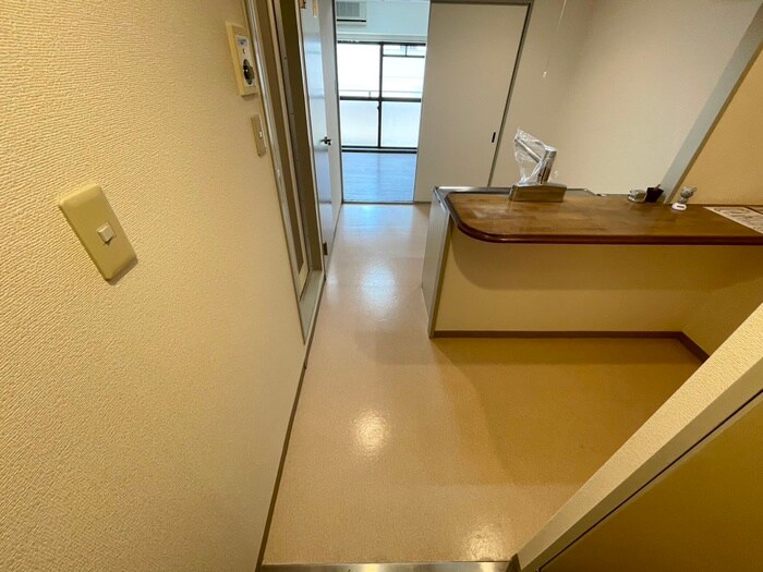 物件内観写真19　(廊下)