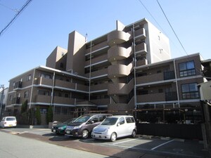ロイヤルオ－ク尼崎外観写真