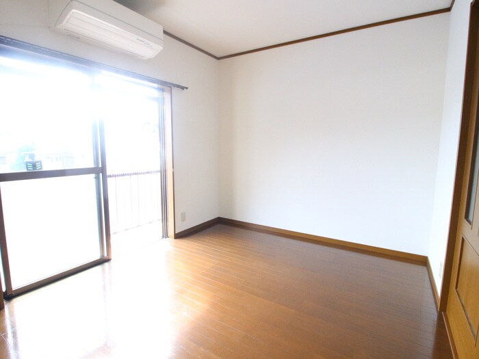 物件内観写真6　(居室)