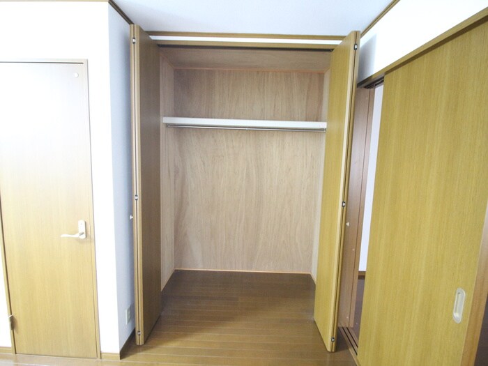 物件内観写真8　(収納)