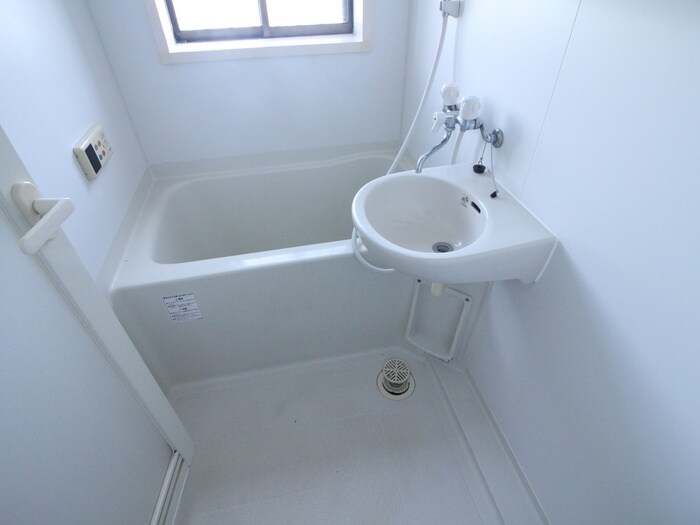 物件内観写真9　(バス／シャワールーム等)