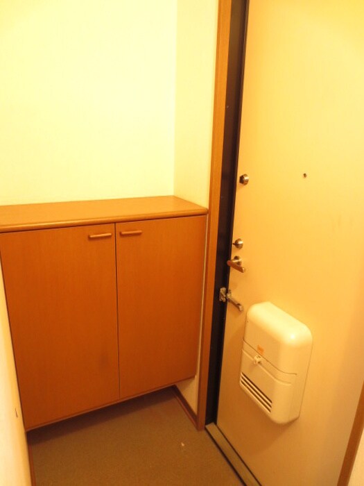 物件内観写真8　(靴箱)