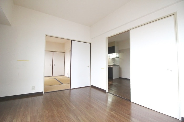 物件内観写真7　(居室)