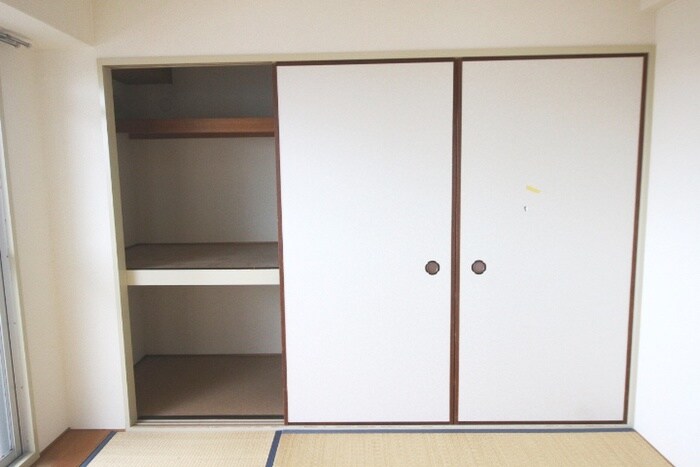 物件内観写真10　(収納)