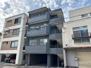 吉田マンション外観写真