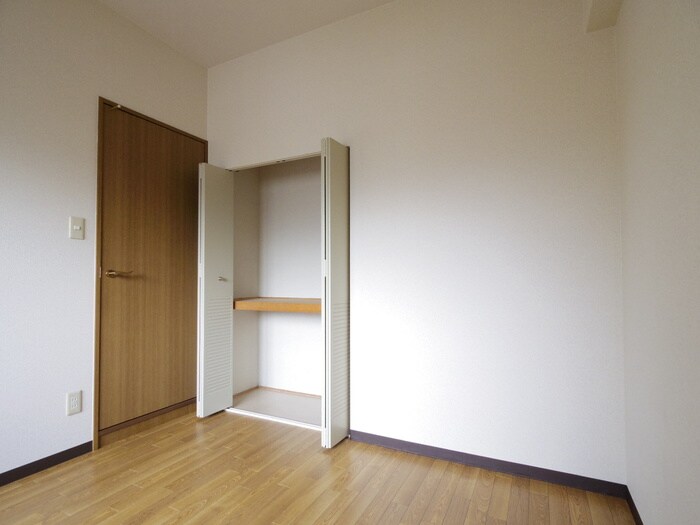 物件内観写真11　(居室)