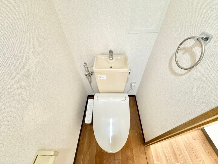 物件内観写真15　(トイレ)