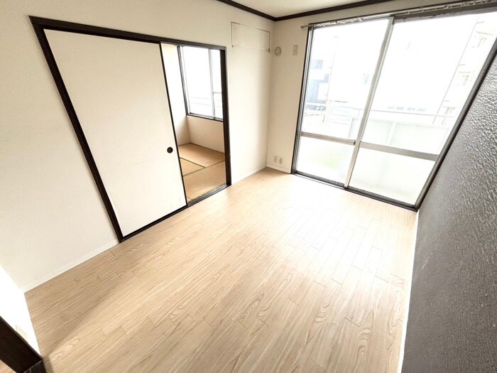 物件内観写真8　(居室)