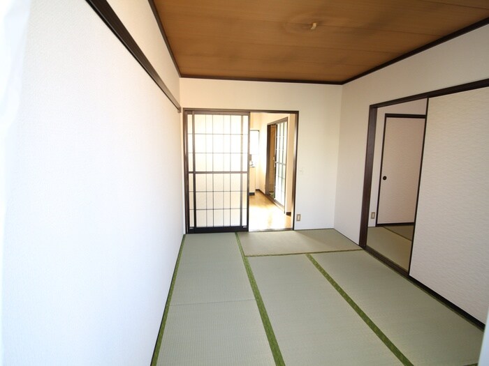 物件内観写真8　(居室)