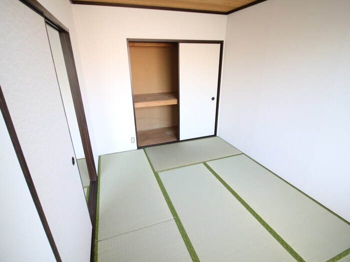 物件内観写真9　(居室)