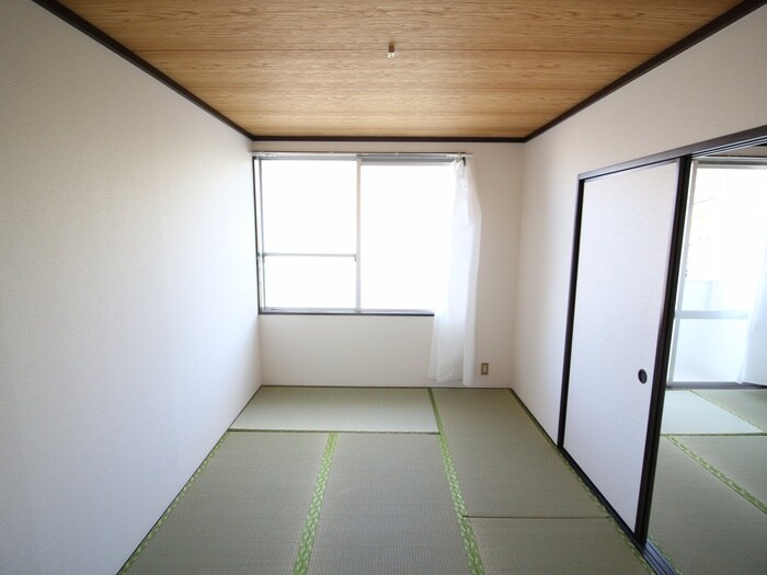 物件内観写真10　(居室)