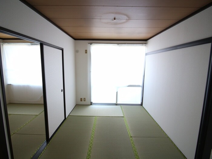 物件内観写真11　(居室)