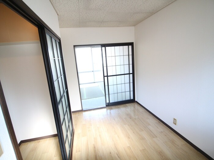 物件内観写真12　(居室)