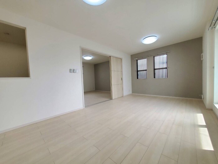 物件内観写真8　(居室)