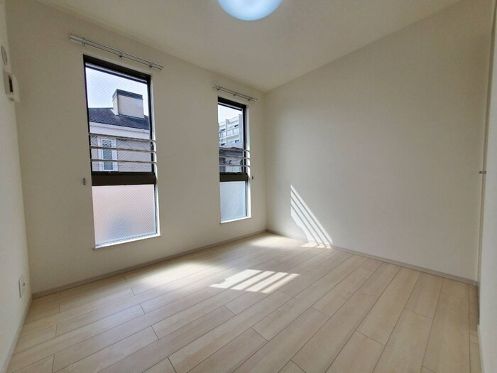 物件内観写真12　(居室)