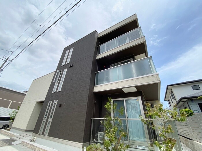 物件外観写真1　(外観写真)