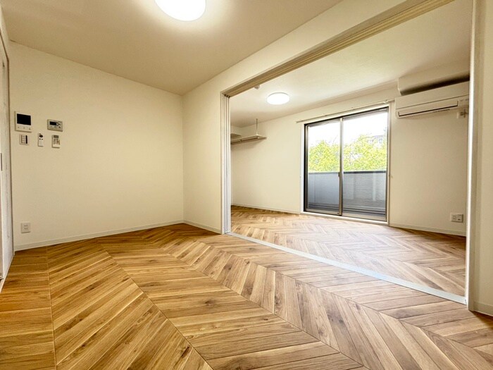 物件内観写真10　(居室)