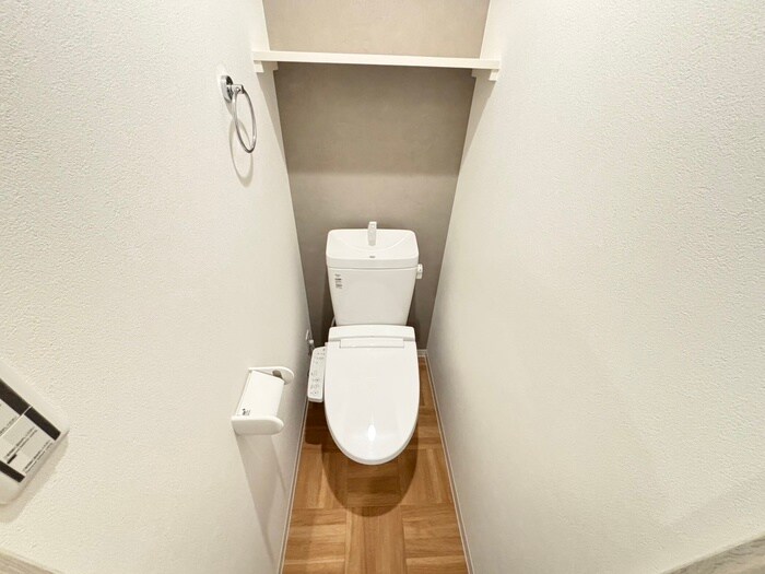 物件内観写真14　(トイレ)