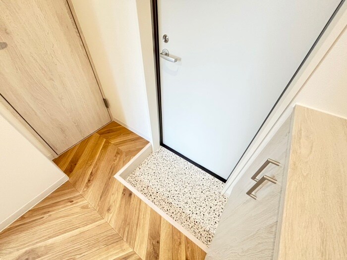 物件内観写真19　(玄関)