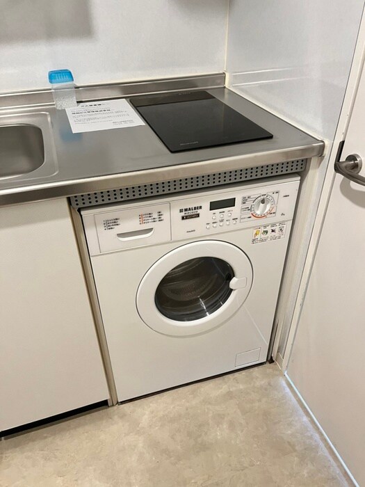 物件内観写真21　(洗濯機置場)