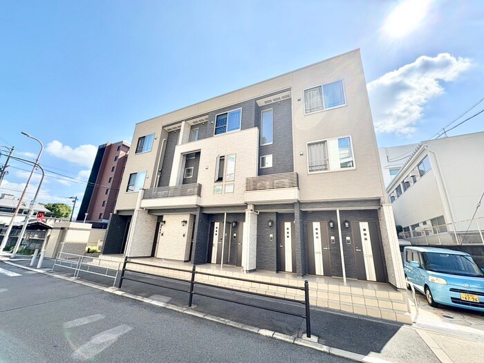 物件外観写真1　(外観写真)