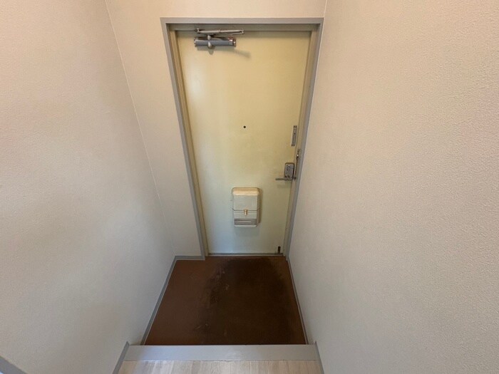物件内観写真15　(玄関)