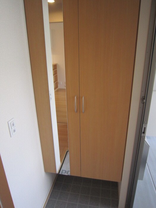 物件内観写真8　(靴箱)