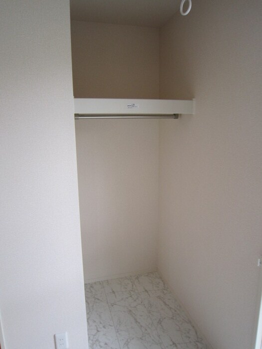 物件内観写真21　(収納)