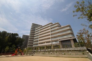 ロジュマン千里中央（511）外観写真