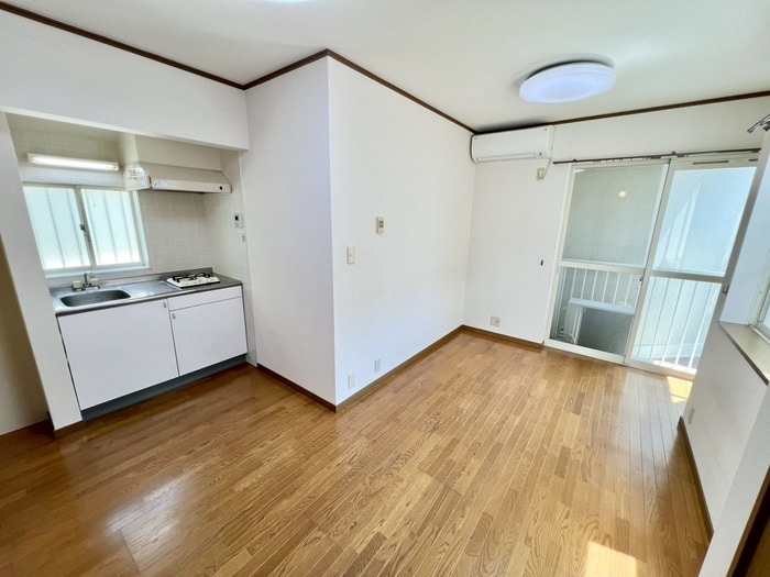 物件内観写真8　(居室)