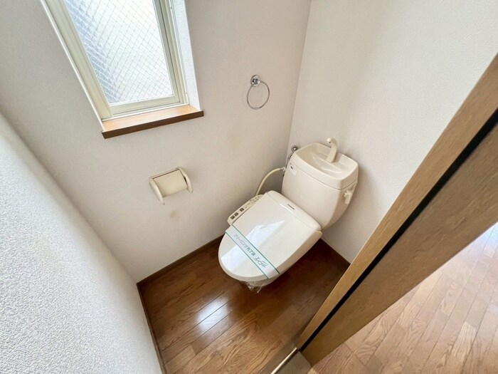 物件内観写真14　(トイレ)