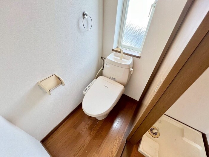 物件内観写真14　(トイレ)