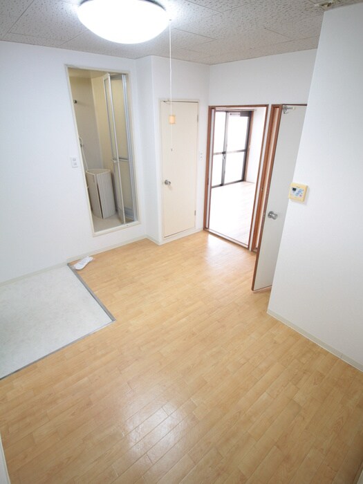 物件内観写真9　(居室)