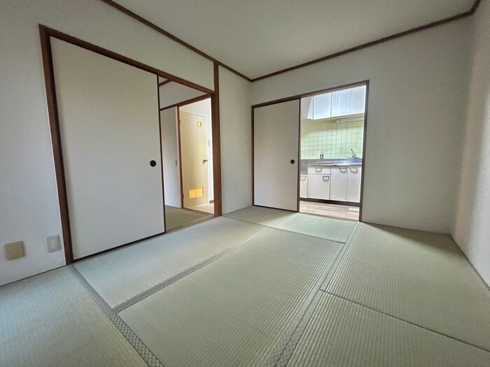 物件内観写真10　(居室)