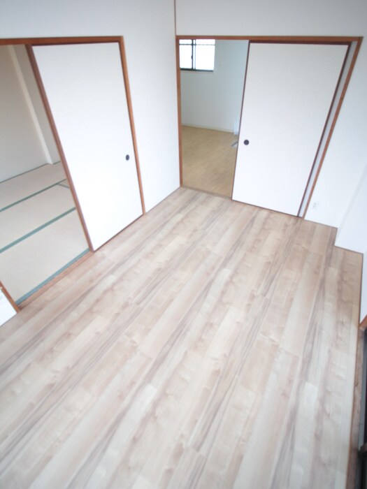 物件内観写真12　(居室)