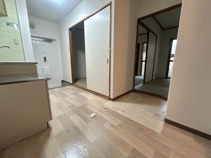 物件内観写真14　(居室)