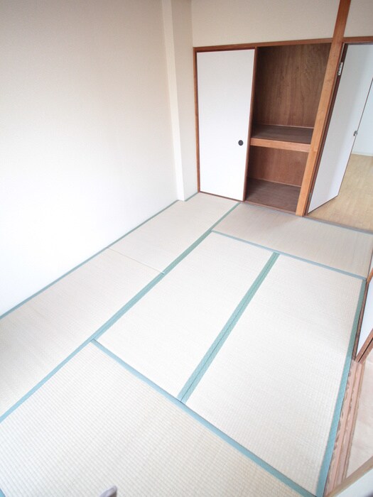 物件内観写真14　(居室)