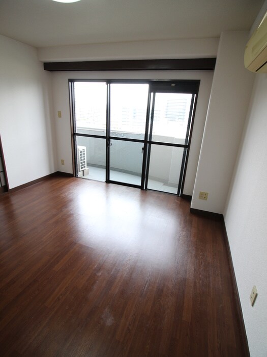 物件内観写真10　(居室)