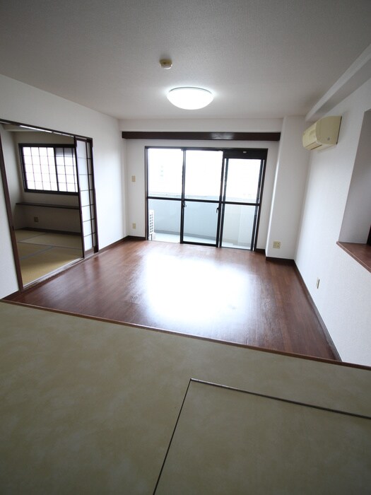 物件内観写真19　(居室)