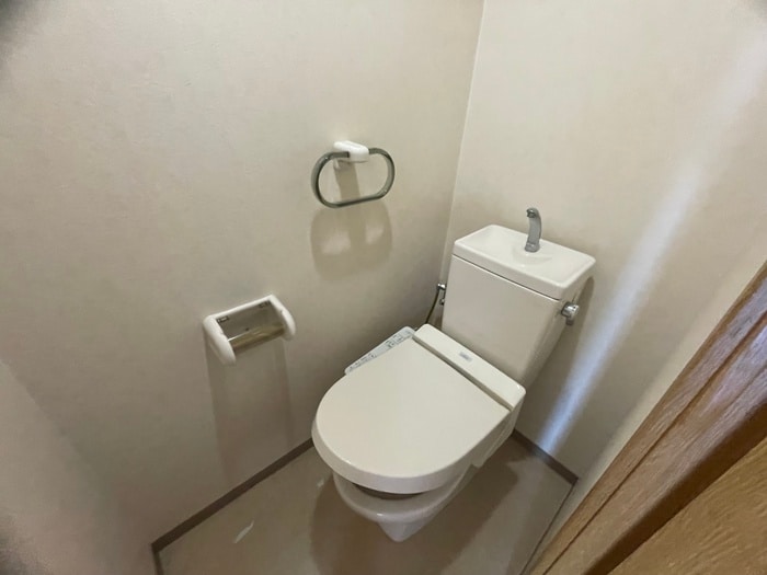 物件内観写真14　(トイレ)