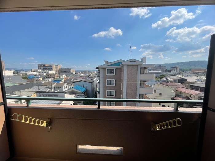 物件内観写真18　(室内からの展望)