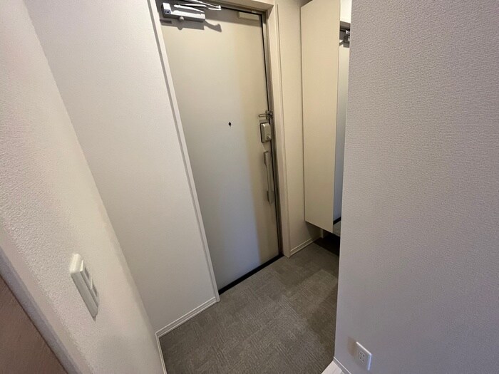 物件内観写真15　(玄関)