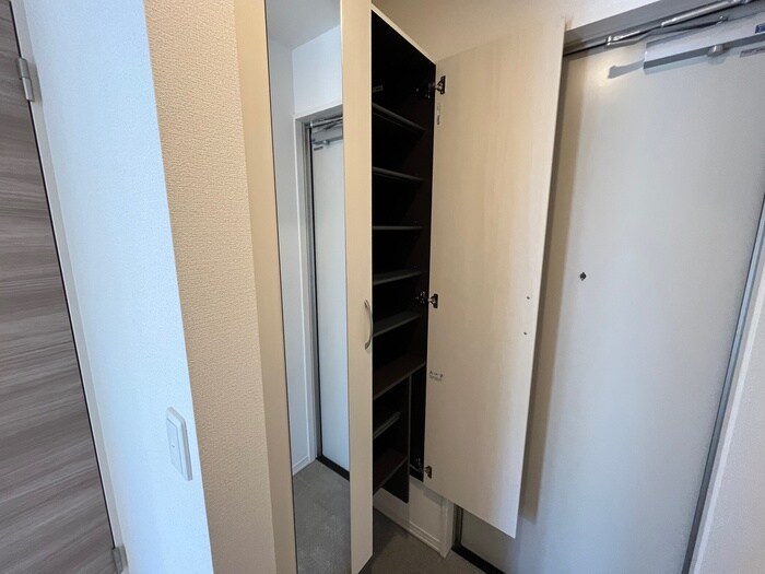 物件内観写真16　(靴箱)