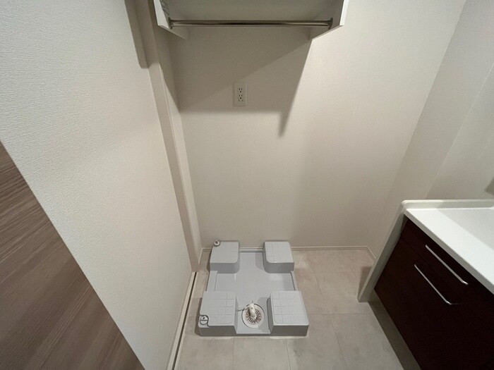 物件内観写真18　(洗濯機置場)