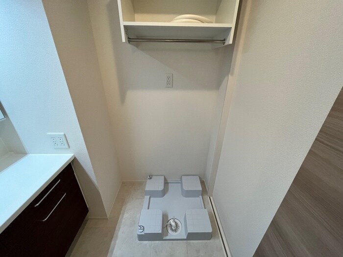 物件内観写真18　(洗濯機置場)