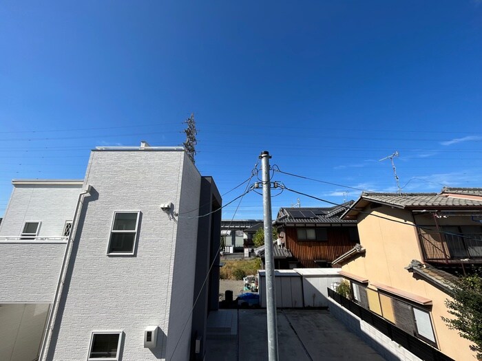 物件内観写真20　(室内からの展望)