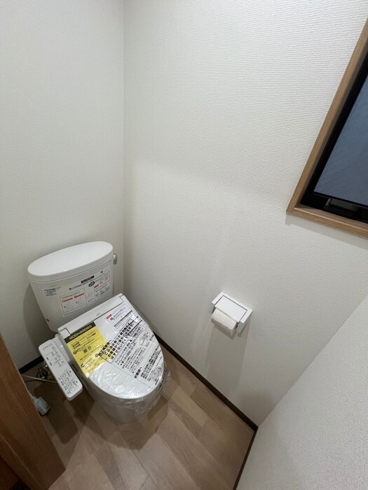 物件内観写真9　(トイレ)