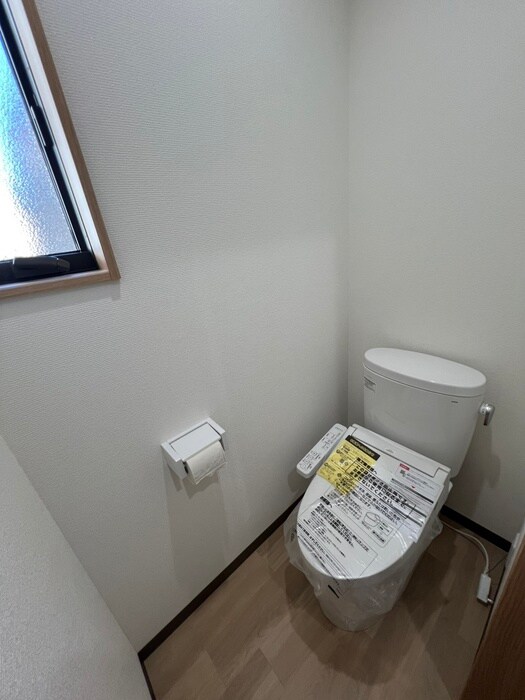 物件内観写真12　(トイレ)