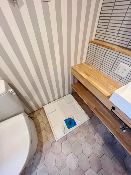 物件内観写真11　(洗濯機置場)