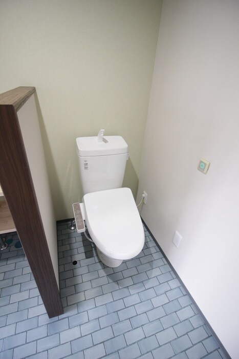 物件内観写真14　(トイレ)